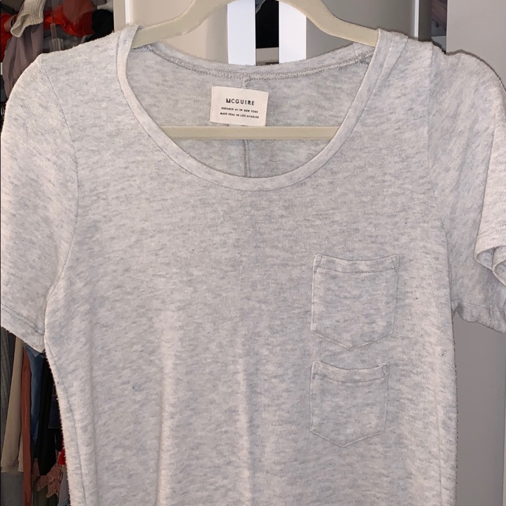 Grey tee